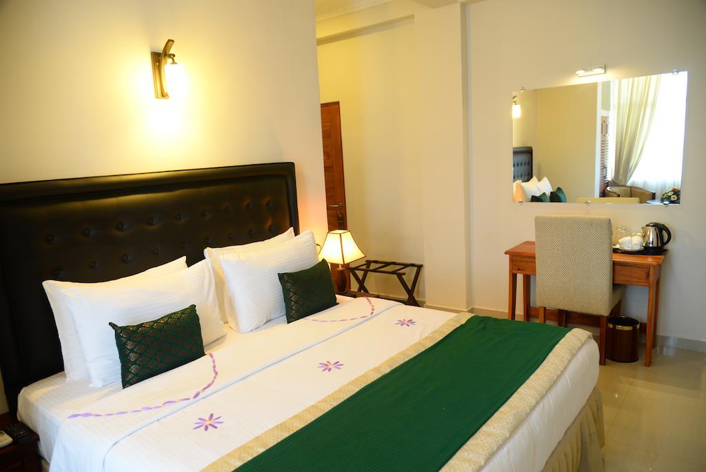 Lazaani Hotel Colombo Luaran gambar