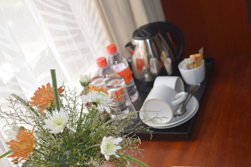 Lazaani Hotel Colombo Luaran gambar