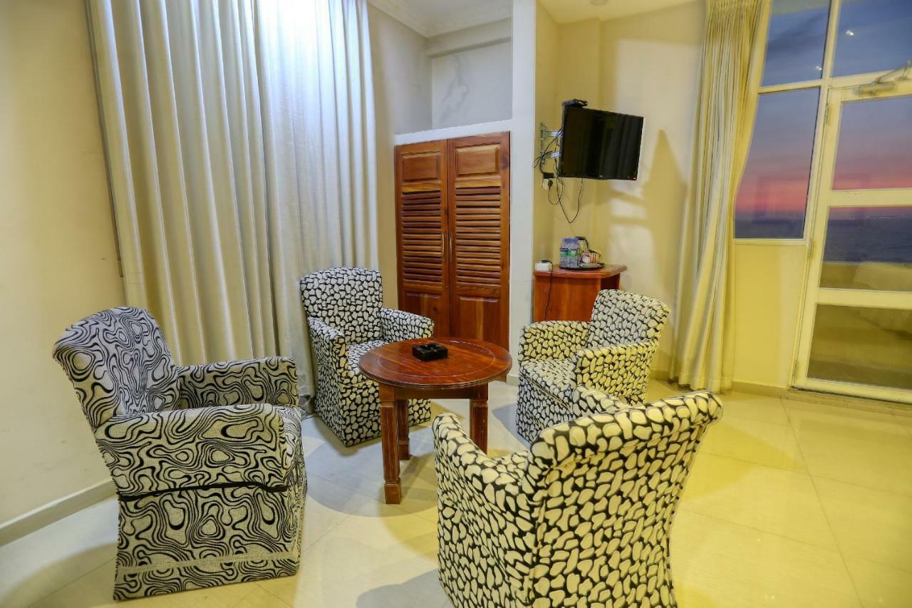 Lazaani Hotel Colombo Luaran gambar