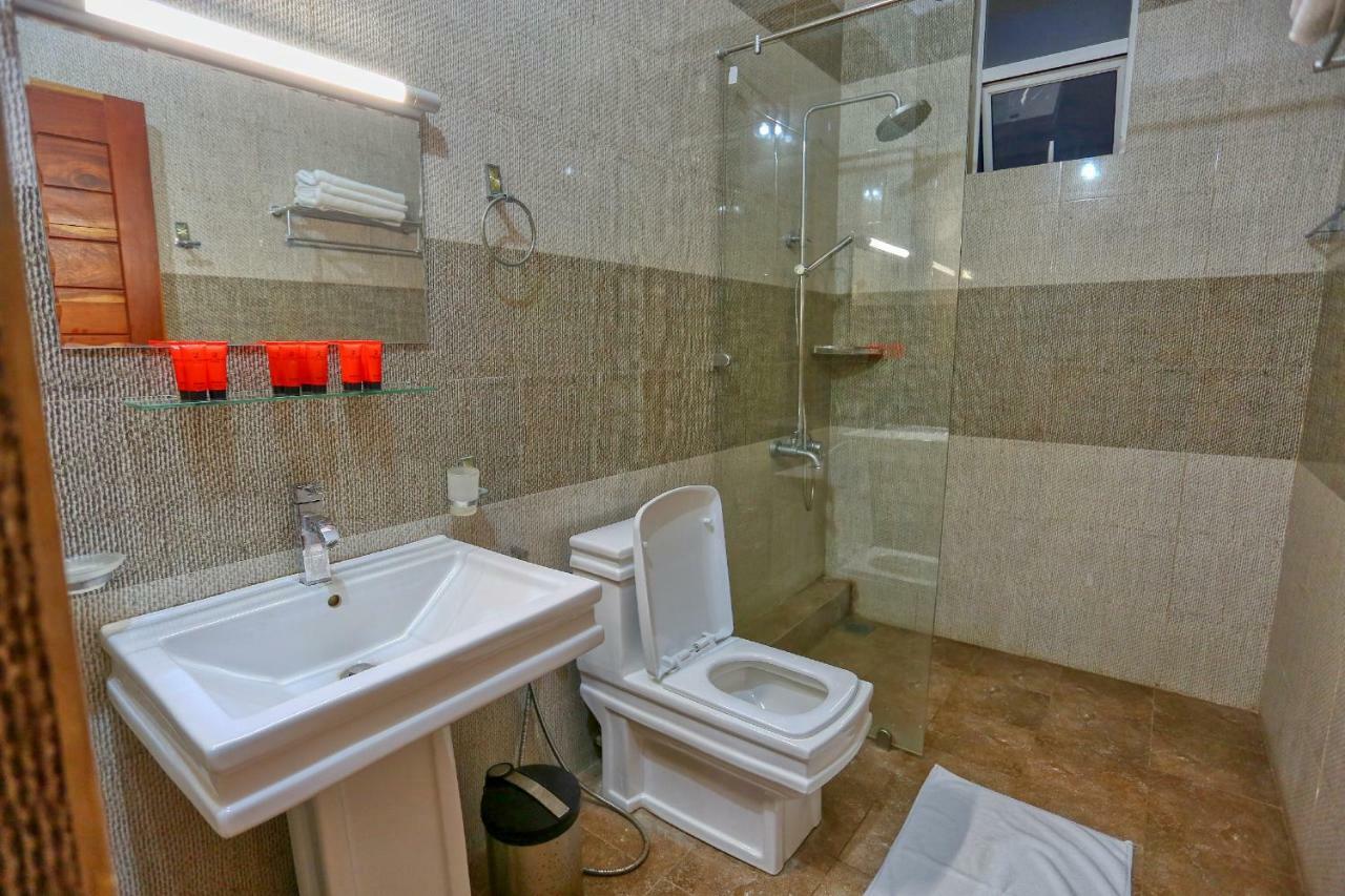 Lazaani Hotel Colombo Luaran gambar