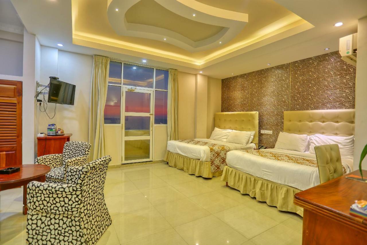 Lazaani Hotel Colombo Luaran gambar