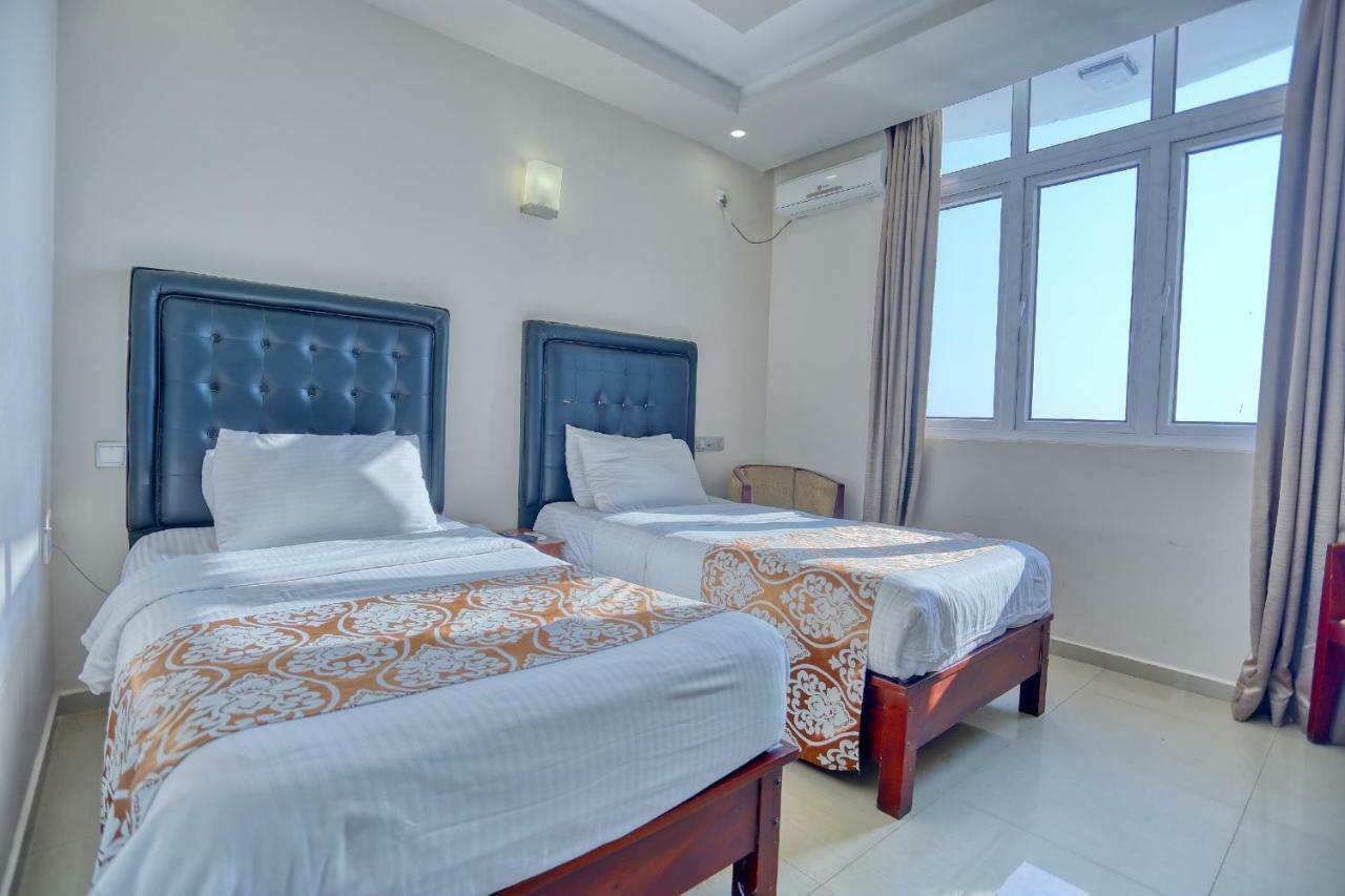 Lazaani Hotel Colombo Luaran gambar